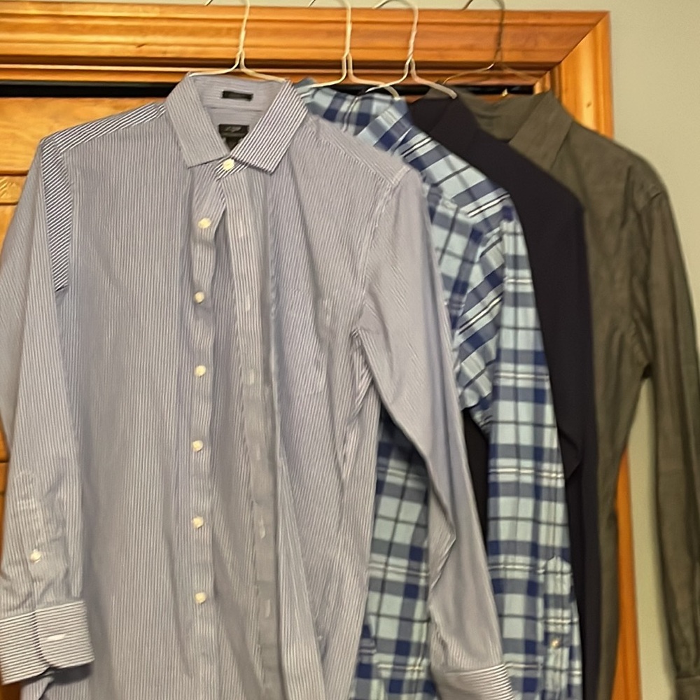 Mens small dress shirts (4)